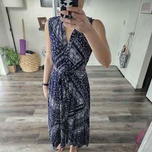 Gap Paisley Leaves Sleeveless Midi Dress Blue Button Elastic Waist. Size XS.